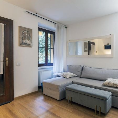 Cozy & Comfy Apt In Navigli Area Milán Exterior foto