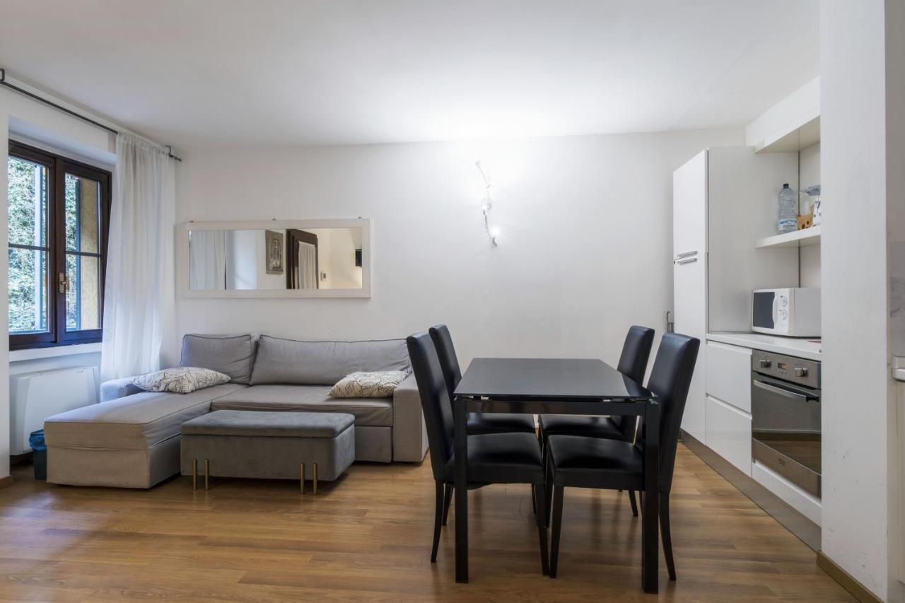 Cozy & Comfy Apt In Navigli Area Milán Exterior foto